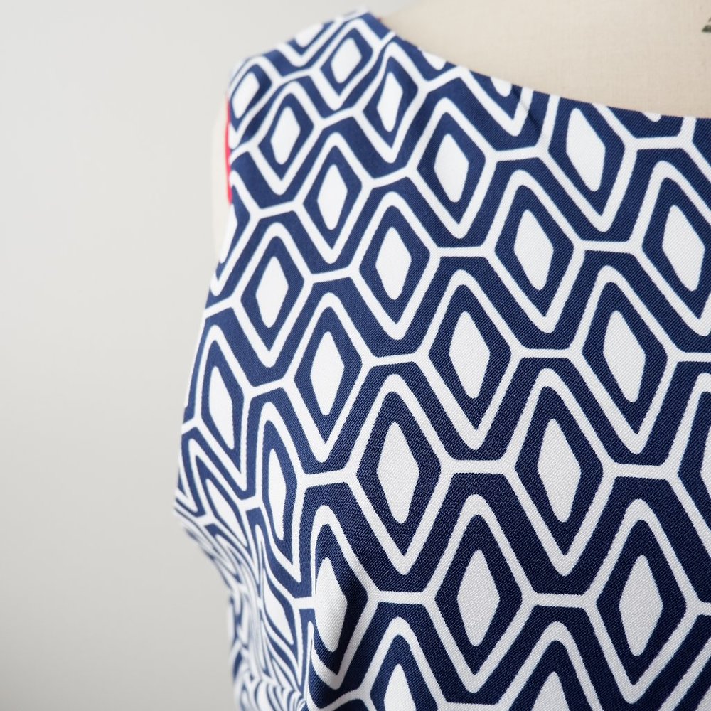 Geometrical Pattern Sheath Dress